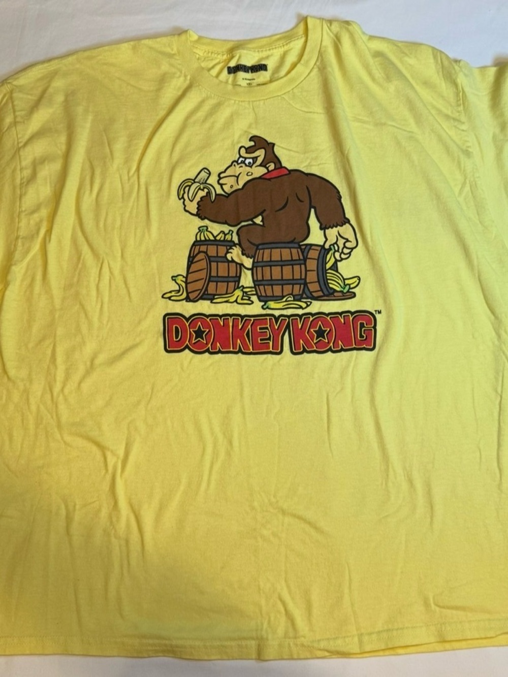 Nintendo Men/Unisex 2XL Donkey Kong T-Shirt Yellow NWOT